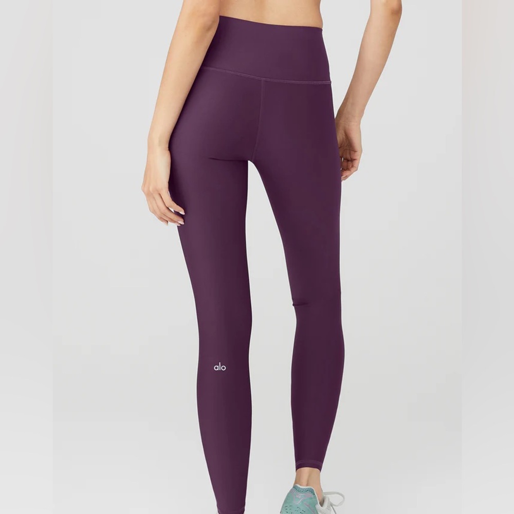 NWOT ALO Yoga Dark Plum Purple Leggings